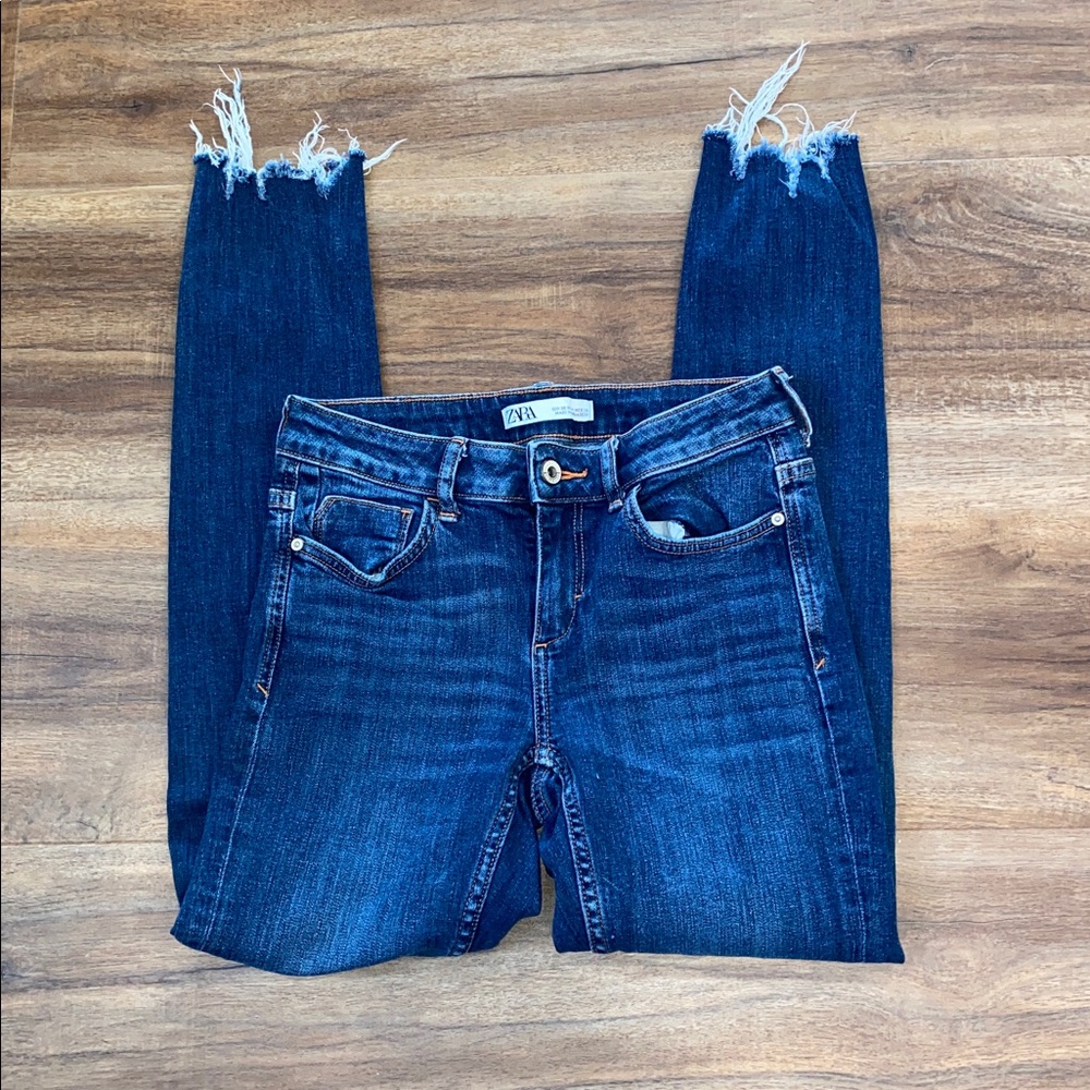 Zara Trafaluc Distressed Blue Skinny Jeans Raw Hem Mid Rise Size 4
